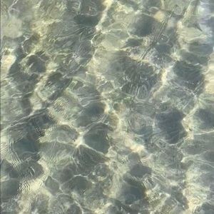 Meet your Posher, Ayala